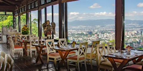 Portal del Angel - Carretera a El Salvador
