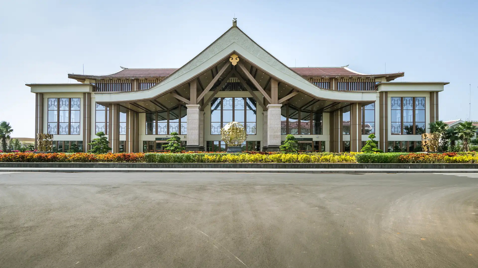 Hotels near Qionghai Bo'ao International Airport