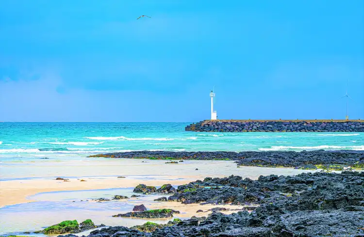 Các khách sạn gần Geumleung Beach