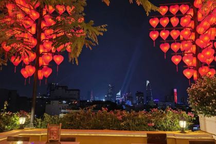 The View Rooftop Bar & Eatery