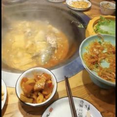 SHAN HE TUN User Photo