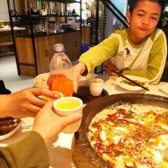 燚烧烤石锅鱼(老街店) 여행 사진