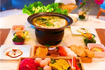 千岛湖雅谷风林度假酒店·聆云湖景餐厅