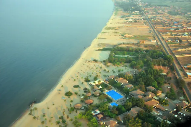 Hotels in Kinindo With Gyms