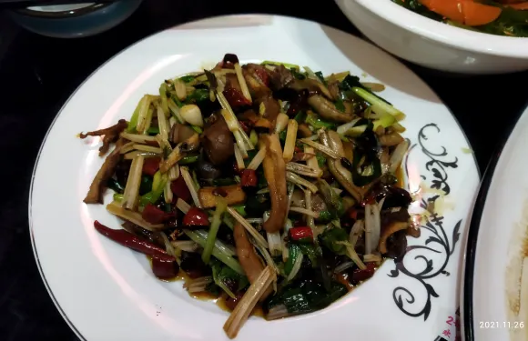 柴火小院·柴火牛肉·馨姜子鴨