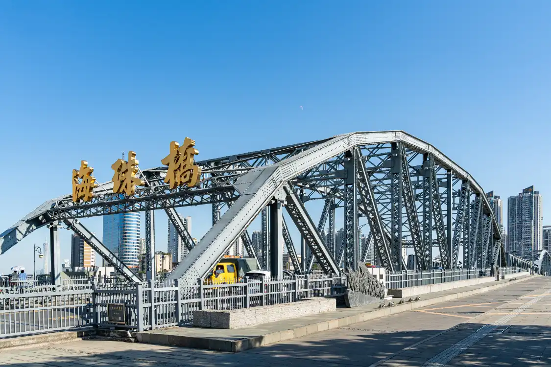 Hotels near Haizhu Bridge