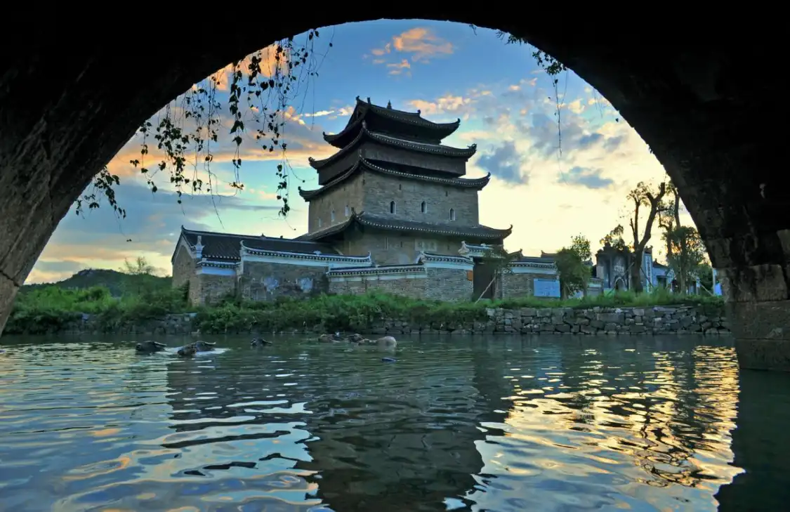 Hotels near Shanggantang Museum
