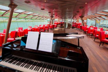 Bateau Mouches Restaurant