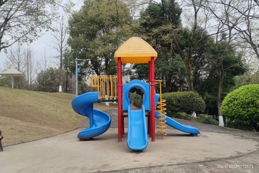 Tongjing Park