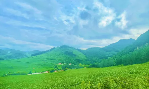 Jiuding Tiecha Mountain