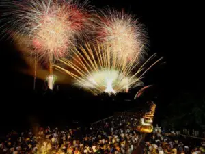 Tottori Hanakairo Fireworks Festival