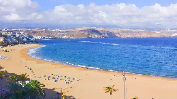 Las Canteras Beach