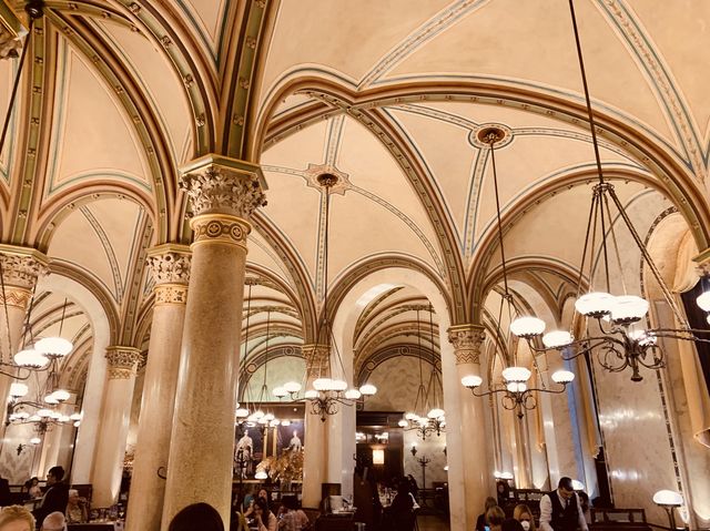 Vienna - Café Centra