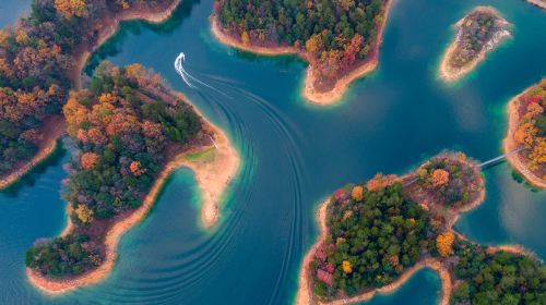 Thousand Island Lake, Central Lake Area