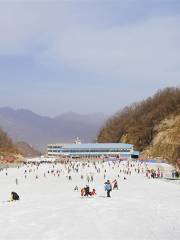 Tianlongchi Skiing World