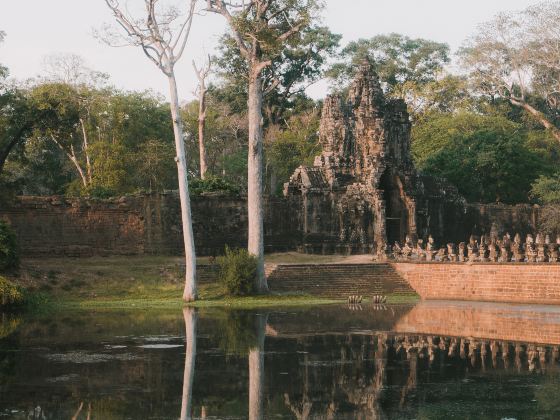 Victory Gate