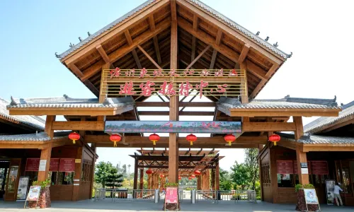 Dongpo College