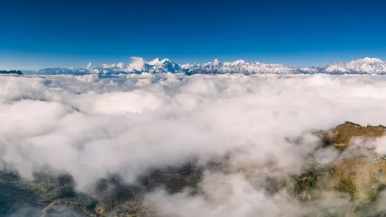 華尖山