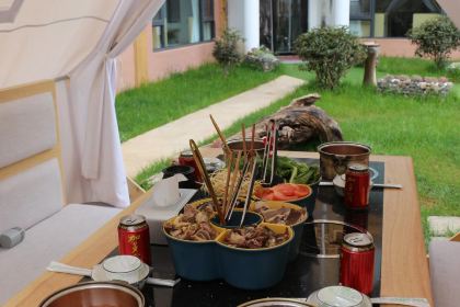 泸沽湖静享无声民宿·静享美食原味火锅