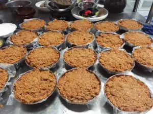 宁强何家中餐店