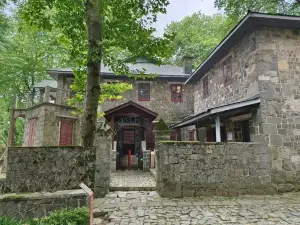 白雲山館