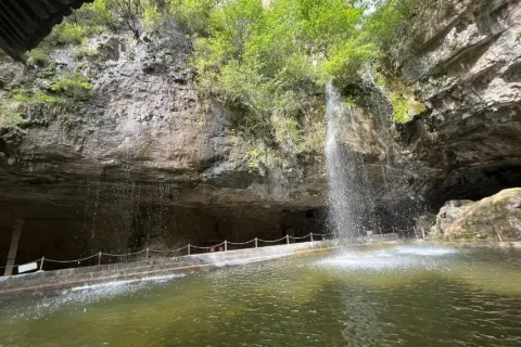 Cang Mountain Scenic Area