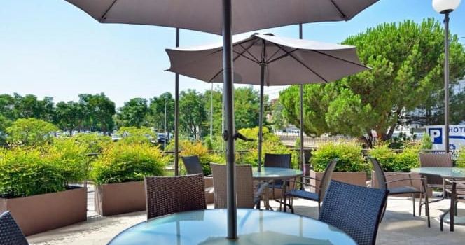 Practic Cafe Restaurant