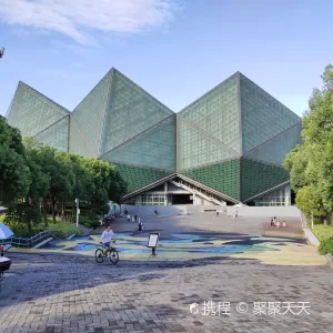 深圳大運中心-體育場