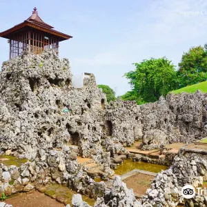 Taman Wisata Goa Sunyaragi Cirebon