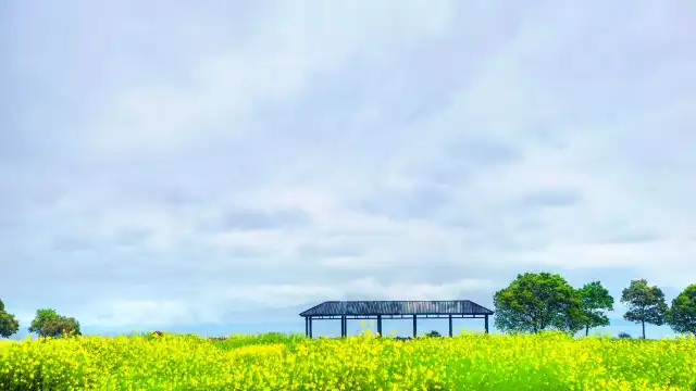 Hotels near Dianshan Lake Scenic Spot