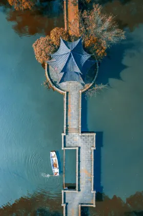 Luzhou Weiyi Hotel