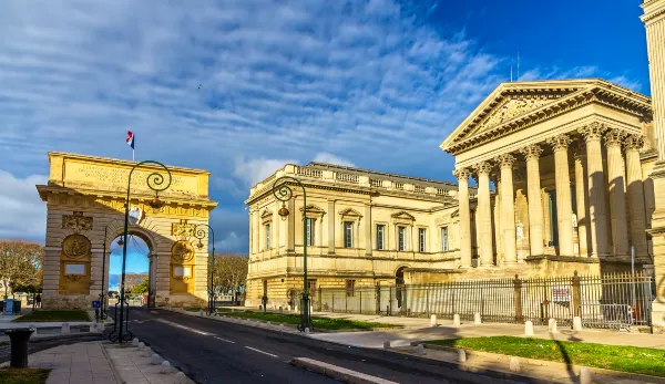 Hotels near Arc de Triomphe