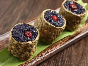 THE PENINSULA OF ROYAL LAKE HOTLES·RESTAURANT