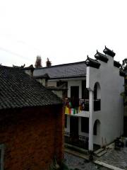 Zhanglong Temple
