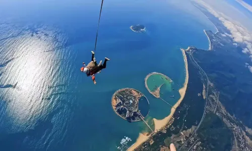 Skydive Riyue Bay
