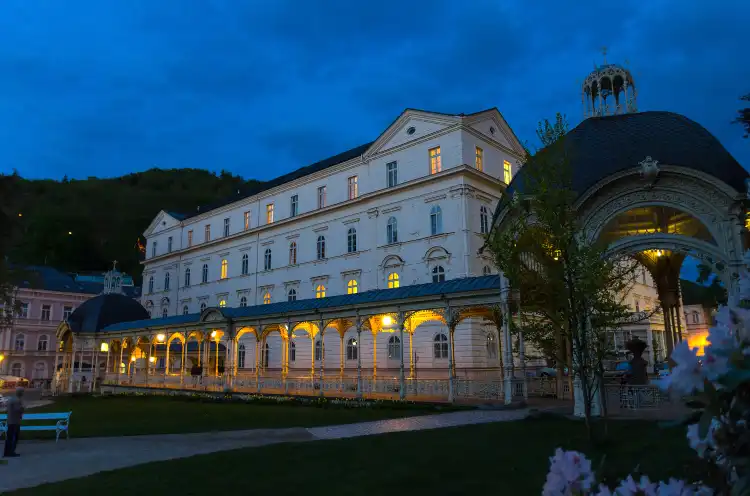 Hotels near Dvořákovy sady