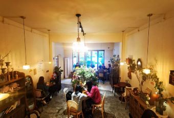 THE WHITE BOX User Photo