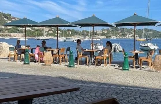 Dry Restaurant & Cocktail Bar