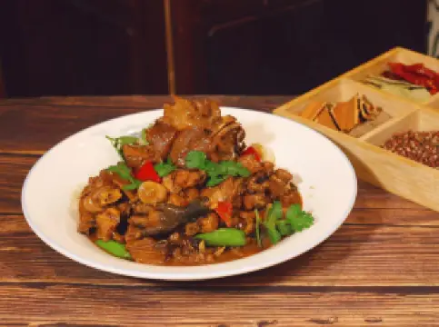 泰安东尊华美达广场酒店·东尊阁(中餐厅)