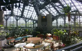 咲くやこの花館