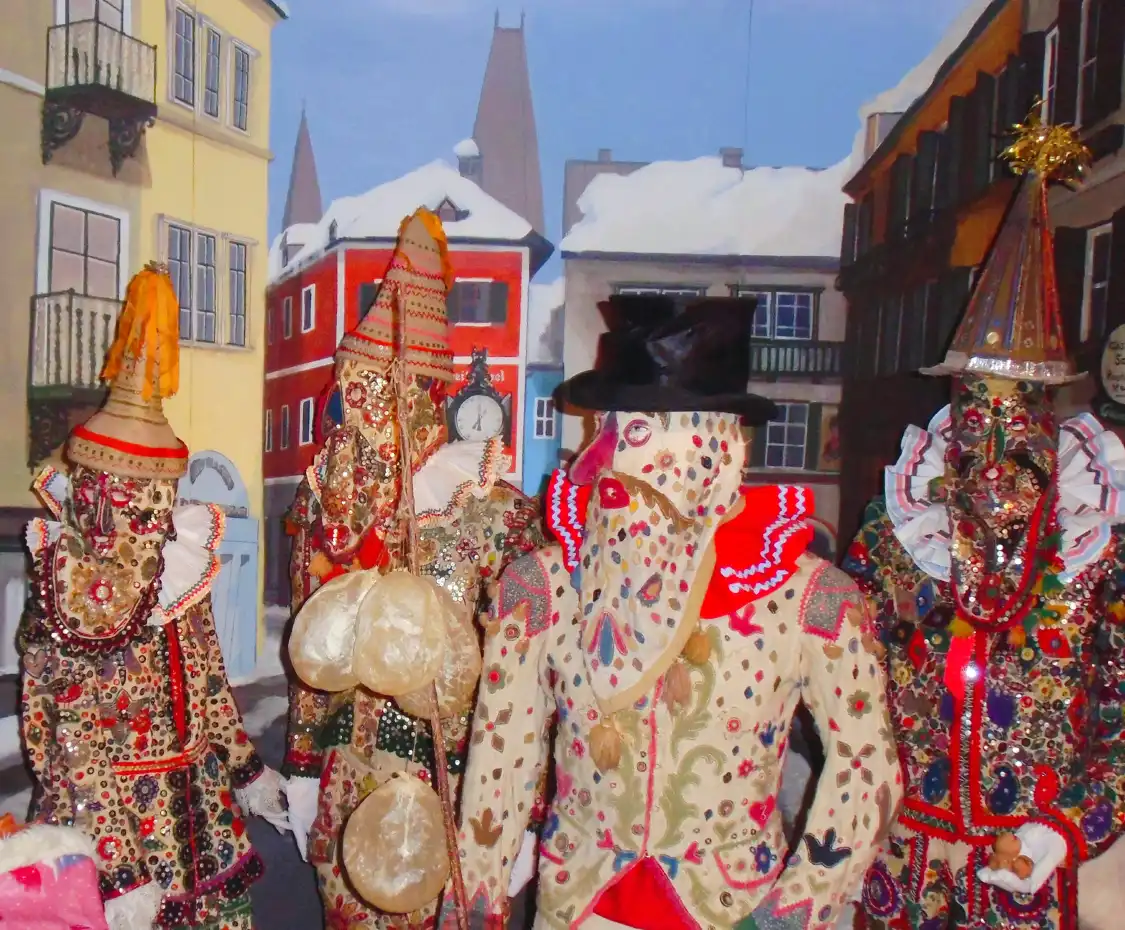 Hotels near Kammerhof Museum