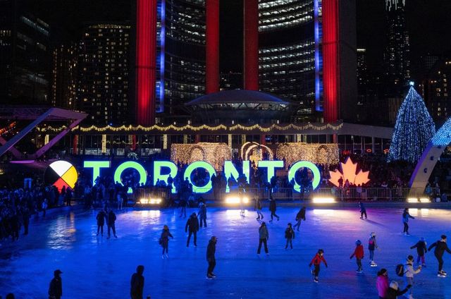 Cavalcade of Lights at Nathan Phillips Square | Toronto
