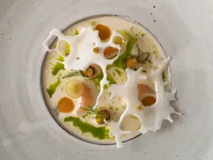 Hytra Restaurant & Bar