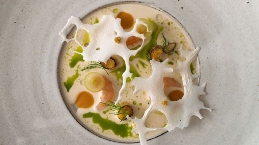 Hytra Restaurant & Bar