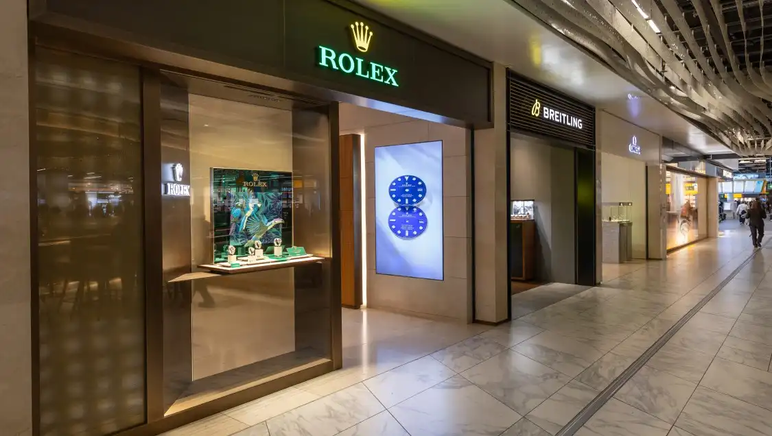 Hotels near Rolex Boutique (Lounge 2)