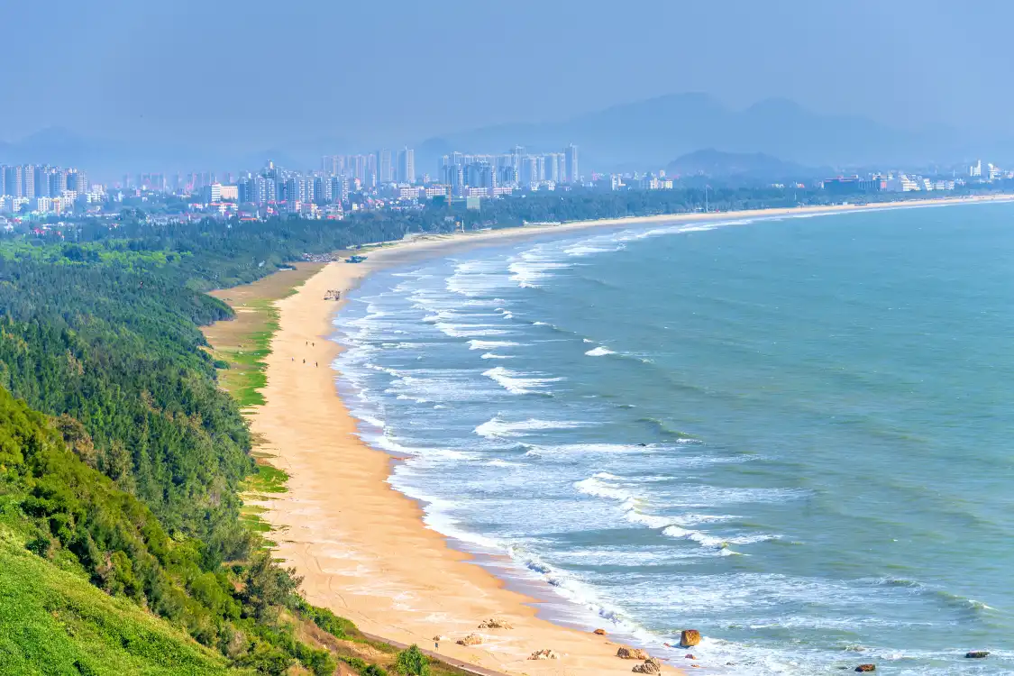 Hotels near Tourist Island China First Beach