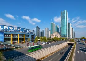 Hotels near Binwang Market
