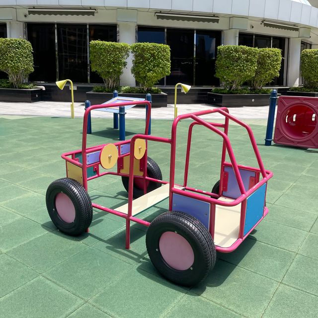 【 空中花園上的太空樂園 】 
