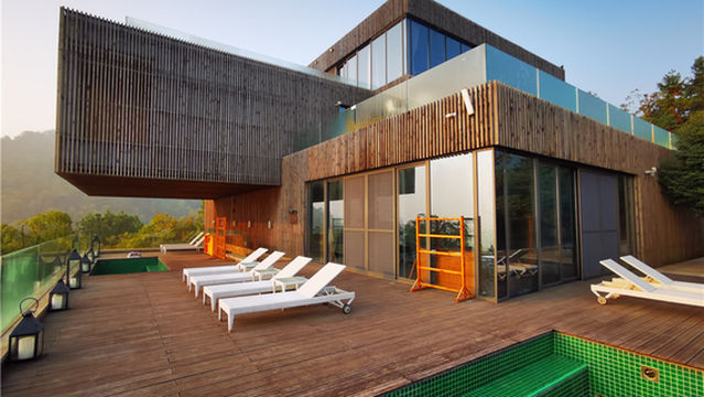 Meijie Mountain Hot Spring