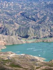 Longyangxia Hydropower Station